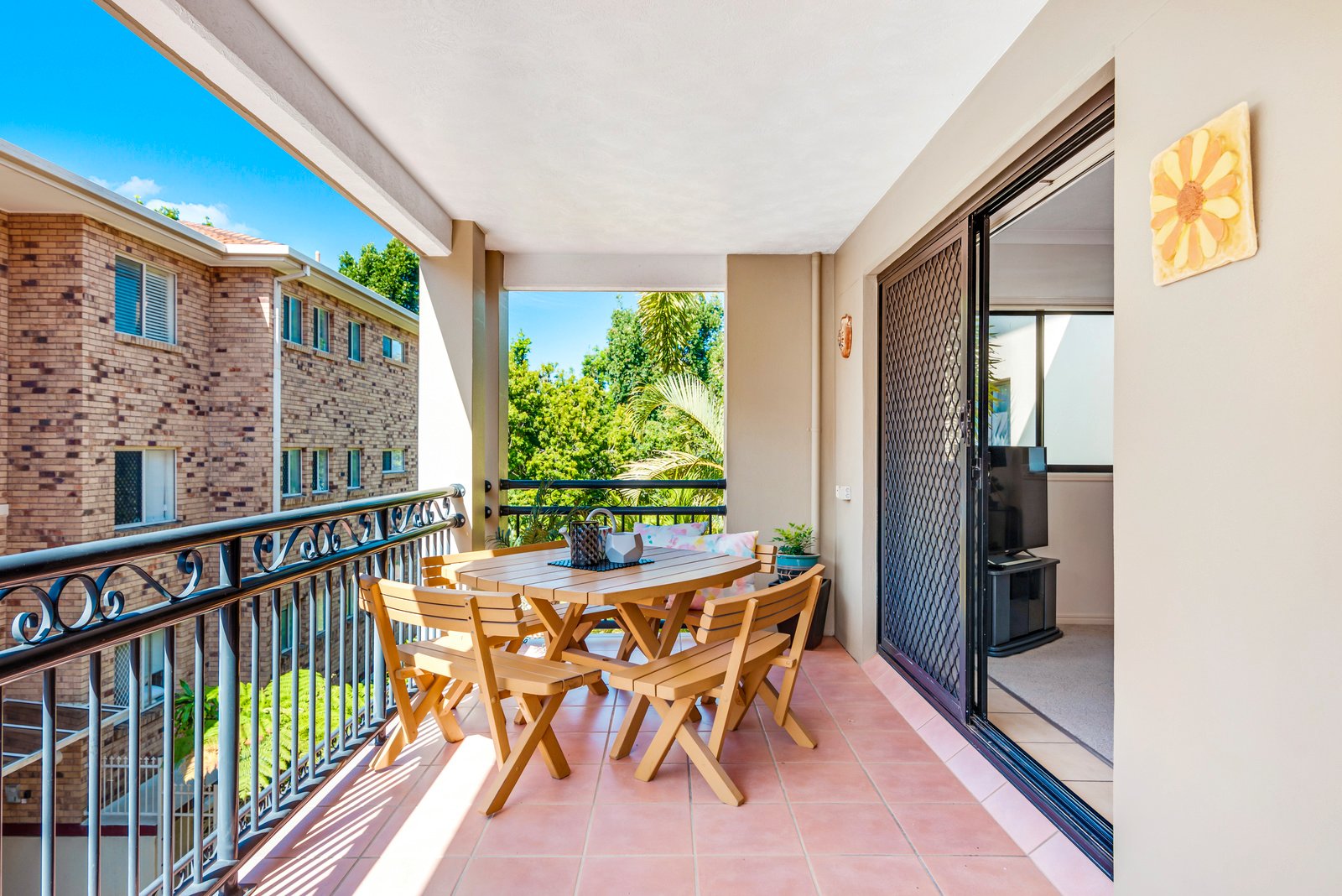 5/32-34 Dutton Street COOLANGATTA 2