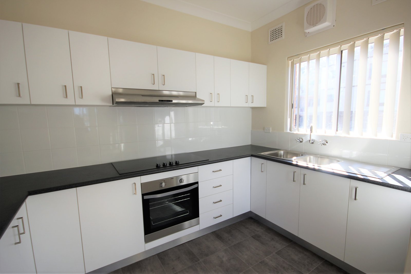 5/32 Bellevue Parade HURSTVILLE 5