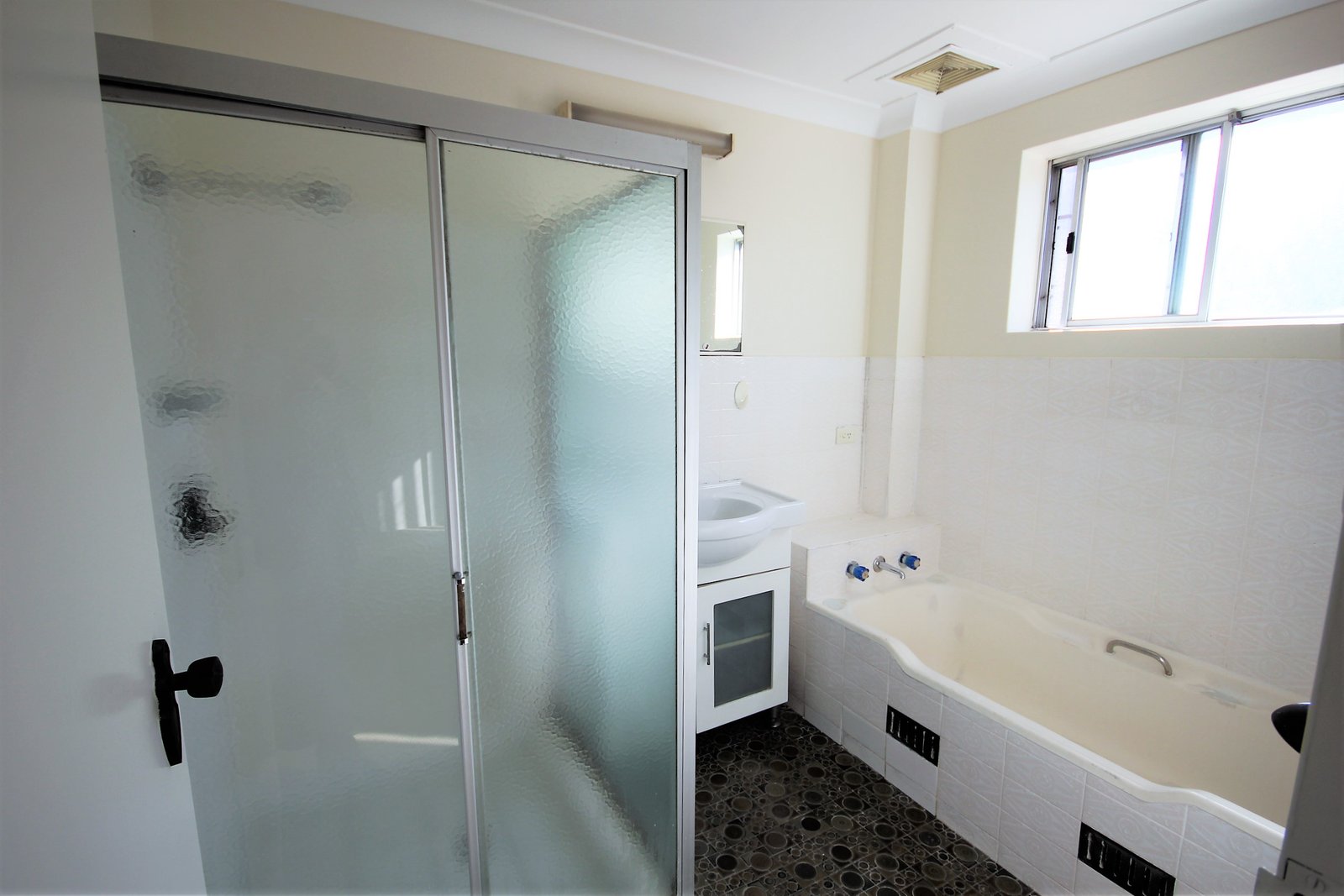 5/32 Bellevue Parade HURSTVILLE 8