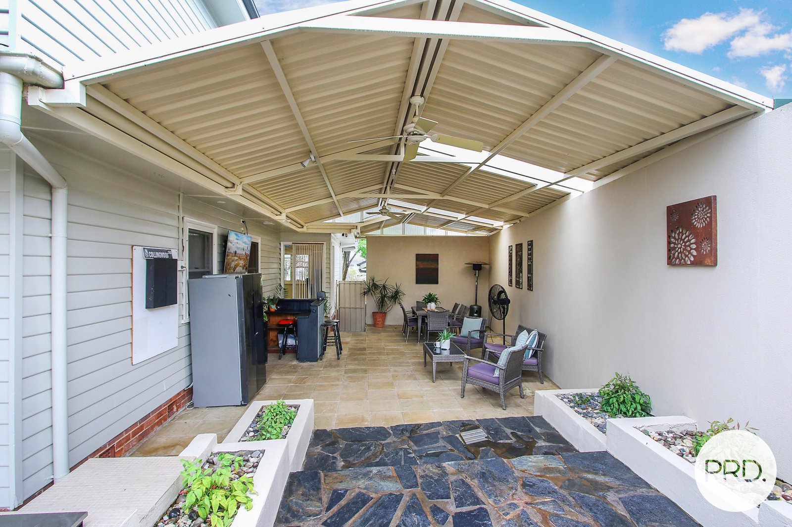 532 Tara Avenue EAST ALBURY 24