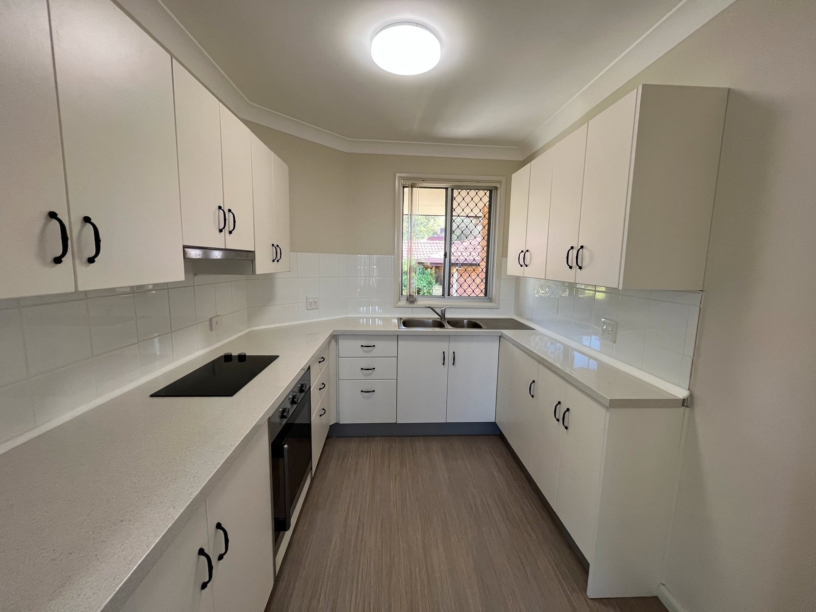 53/2 Tribe Street TAMWORTH 2
