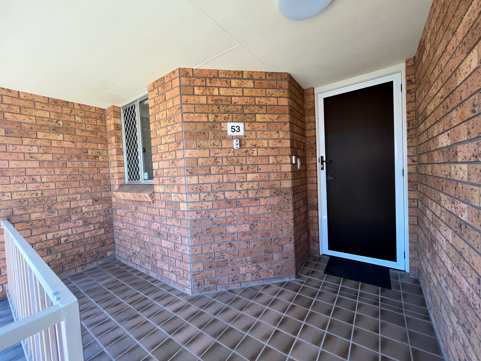 53/2 Tribe Street TAMWORTH 4