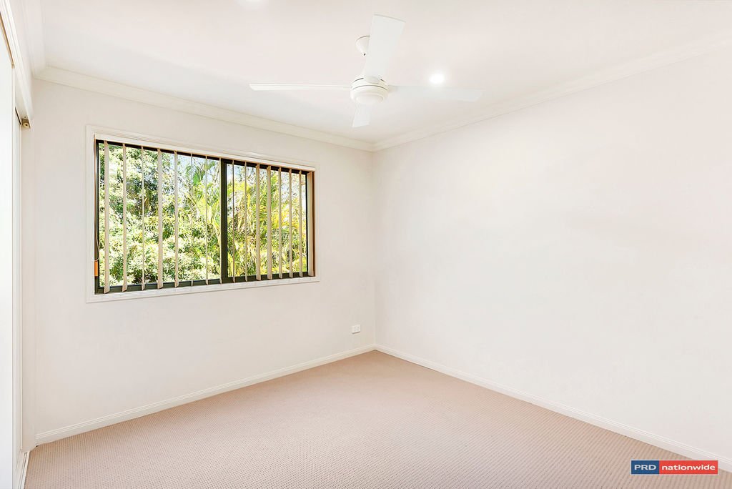 53/20 Fairway Drive CLEAR ISLAND WATERS 8