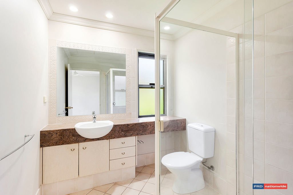 53/20 Fairway Drive CLEAR ISLAND WATERS 9