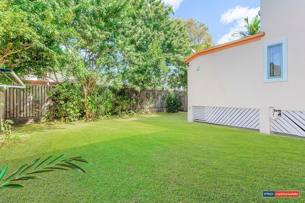 53/20 Fairway Drive CLEAR ISLAND WATERS 13