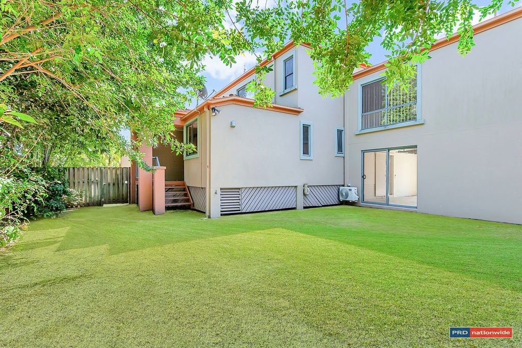 53/20 Fairway Drive CLEAR ISLAND WATERS 15