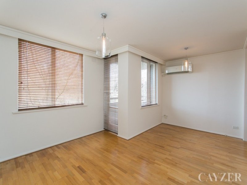 Gallery: 5/329 Dandenong Road