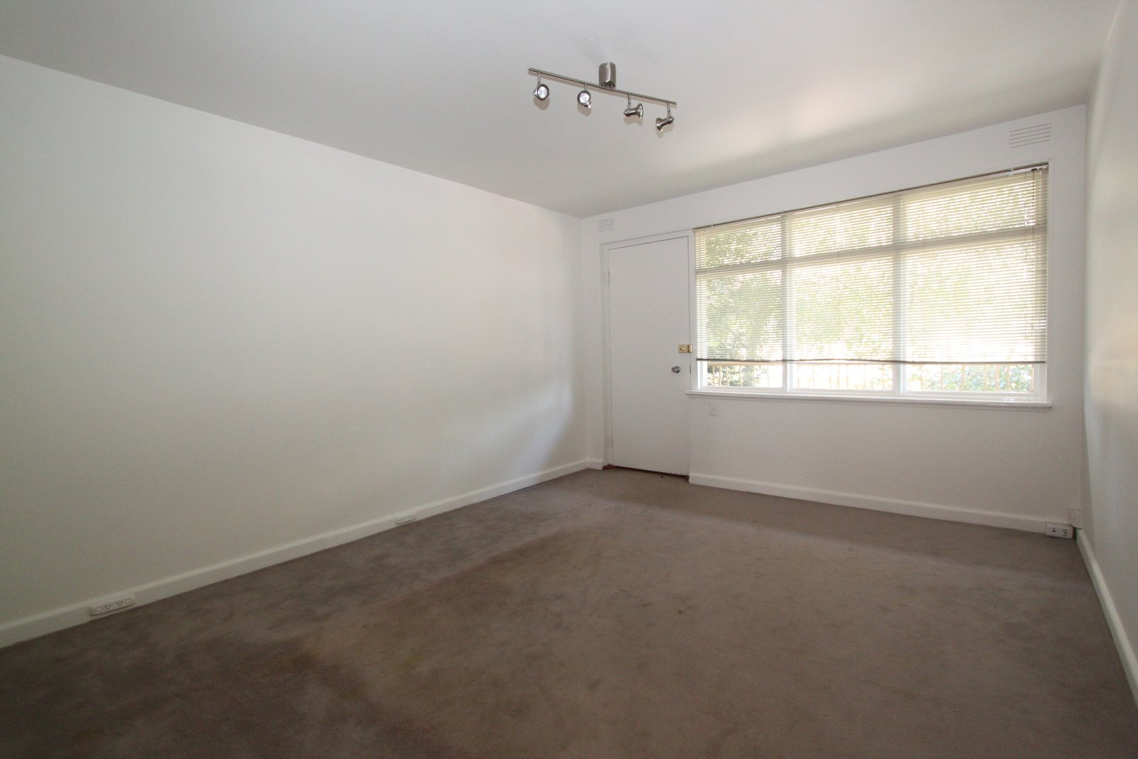 Real Estate and Property in 5/33 Byron Street, Elwood, VIC