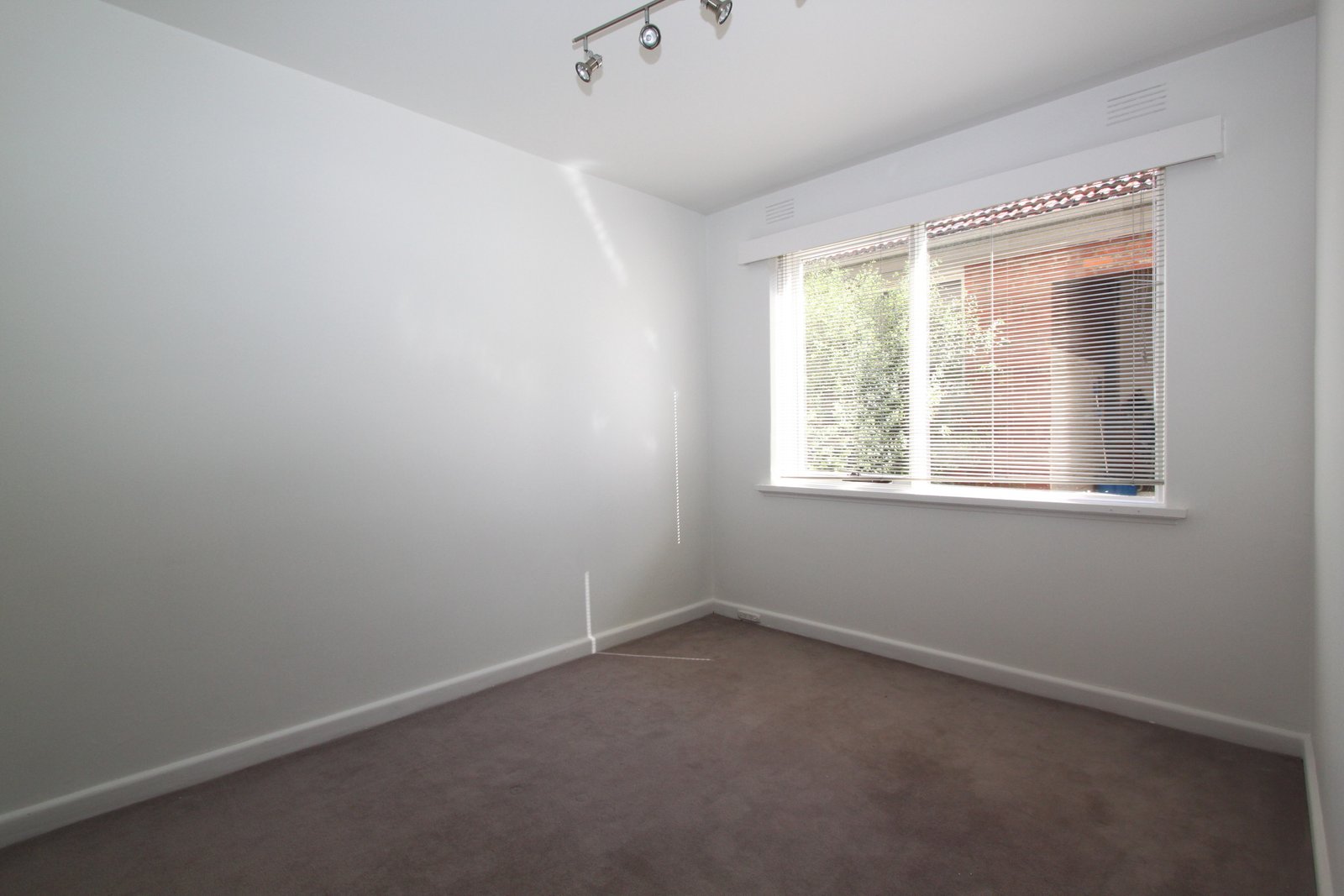 Real Estate and Property in 5/33 Byron Street, Elwood, VIC