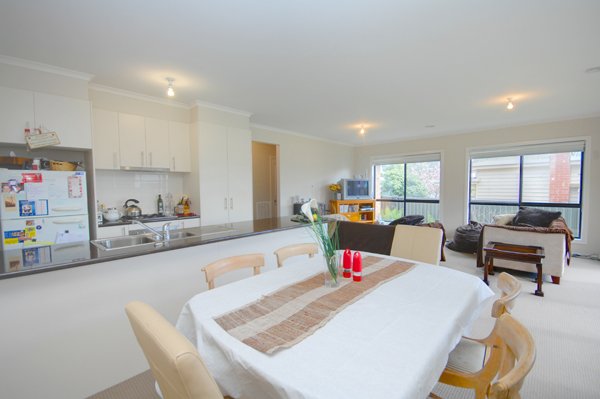 533 Clayton Street CANADIAN 2