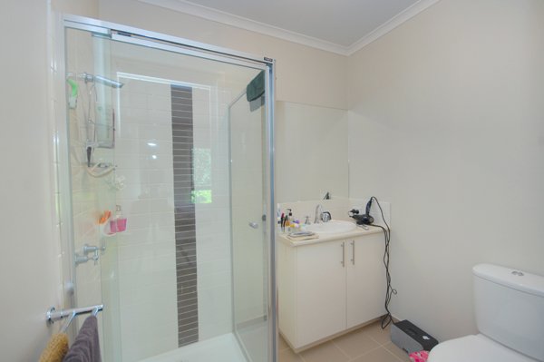 533 Clayton Street CANADIAN 3