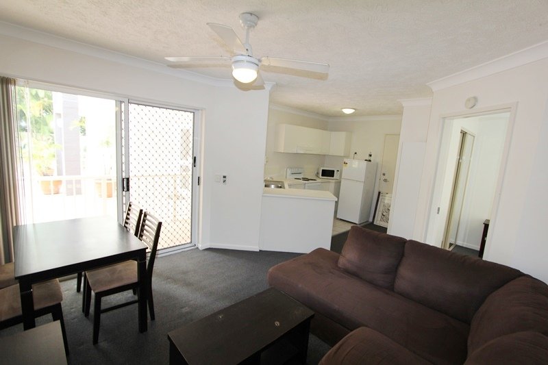 5/33 Cypress Avenue SURFERS PARADISE 5