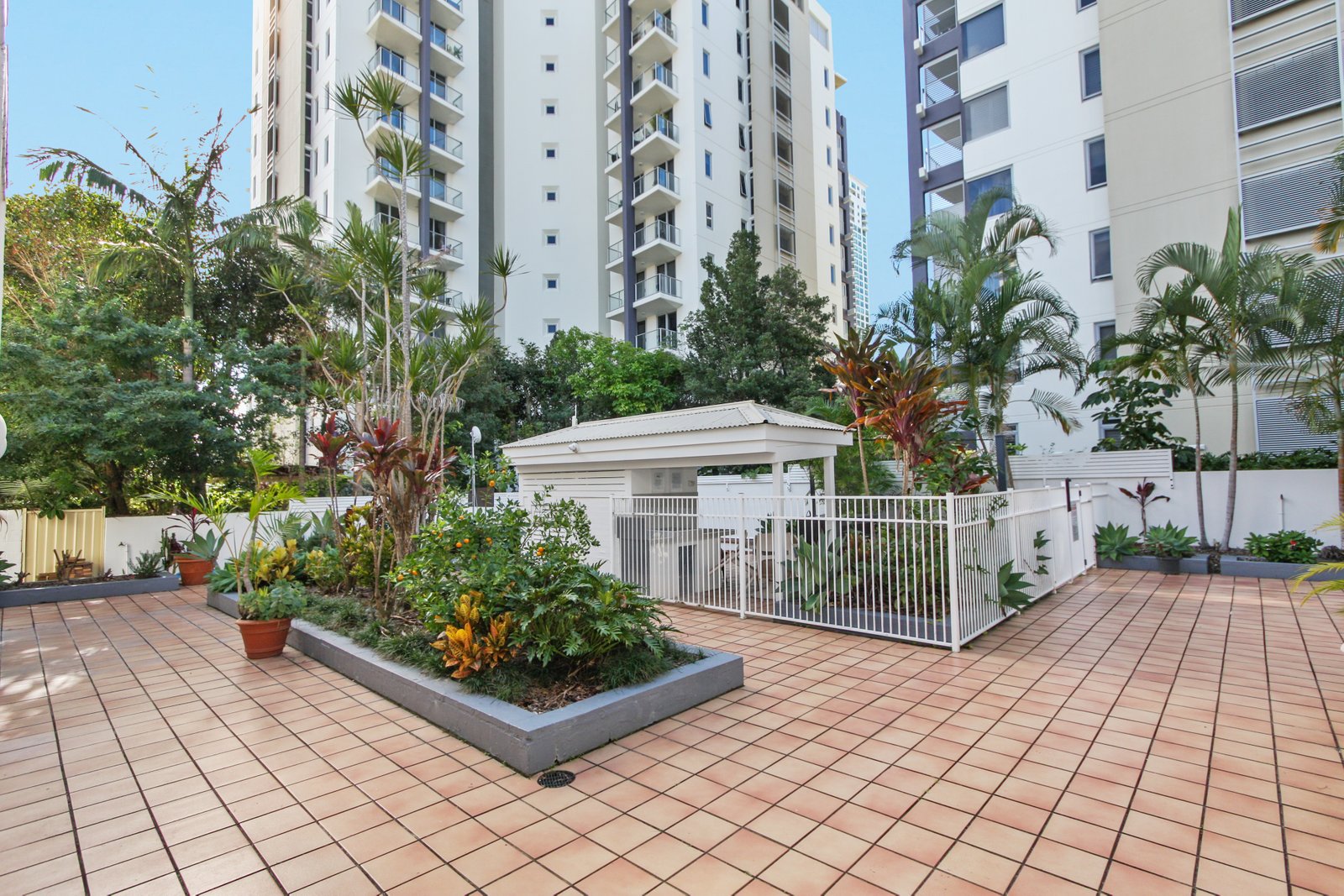 5/33 Cypress Avenue SURFERS PARADISE 11