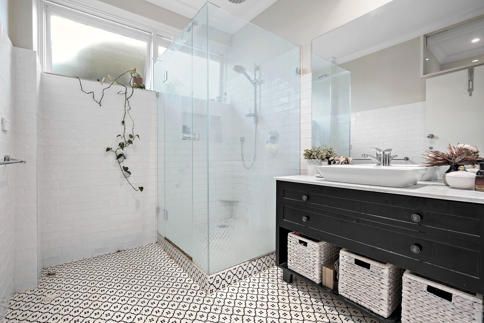 Real Estate and Property in 5/33 Irving Road, Toorak, VIC