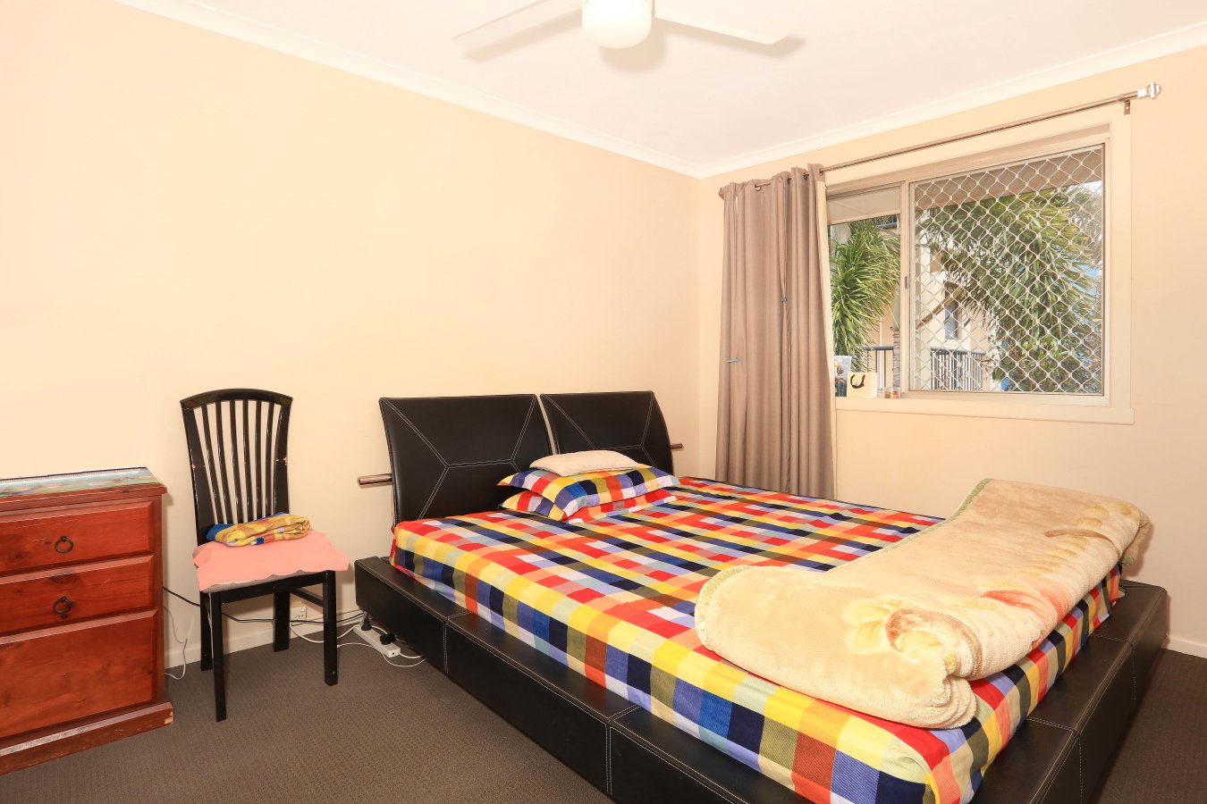 5/33 Middle Street LABRADOR 7