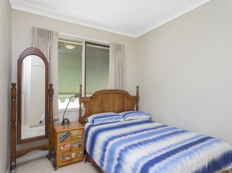 533 Regina Avenue NORTH ALBURY 9