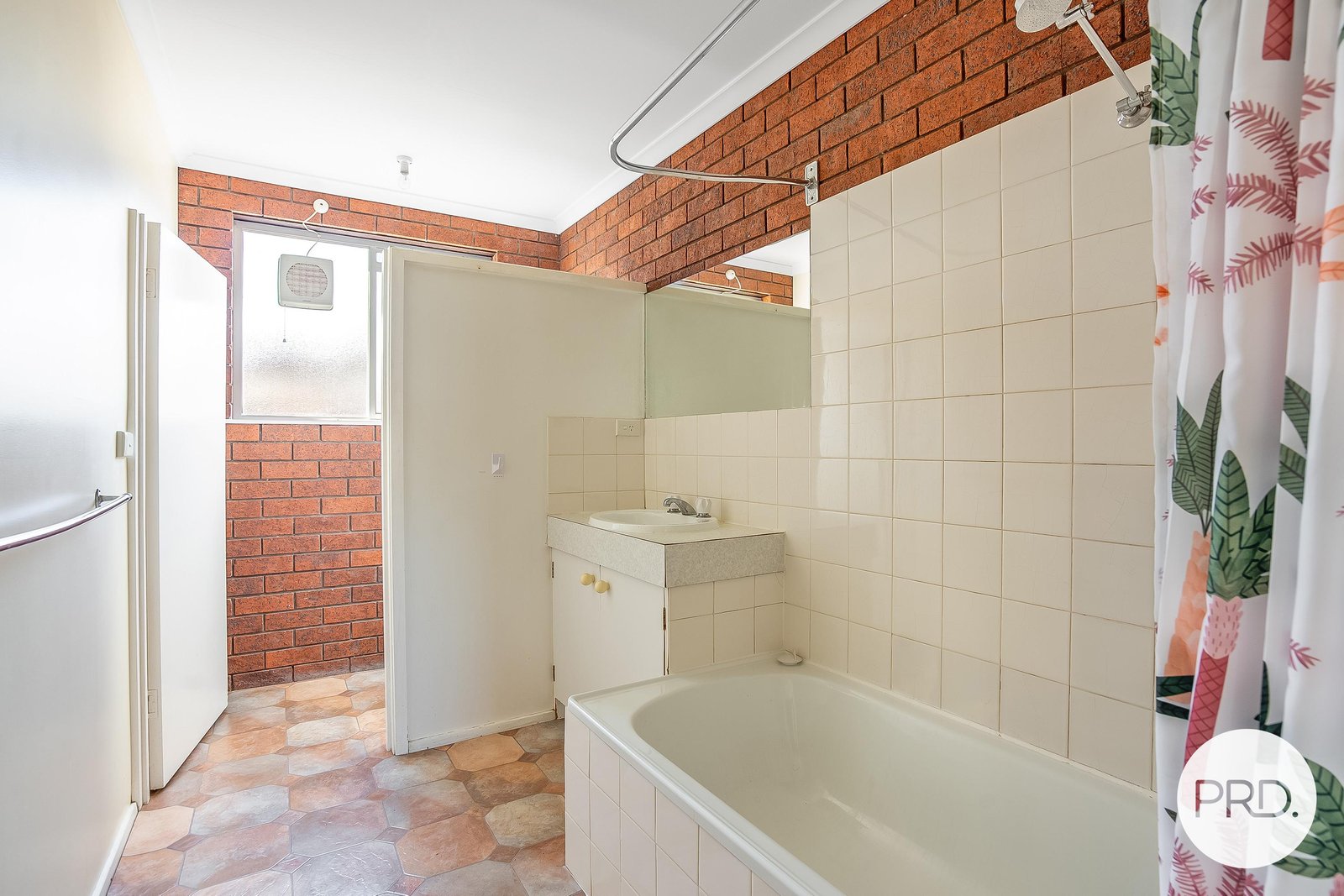 5/33 South Street BELLERIVE 6