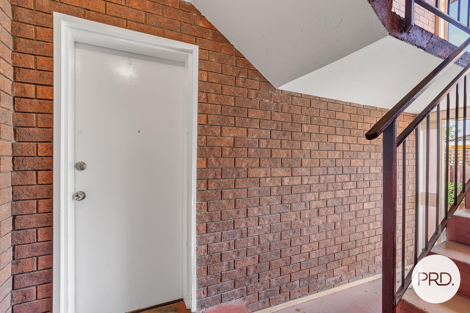 5/33 South Street BELLERIVE 8