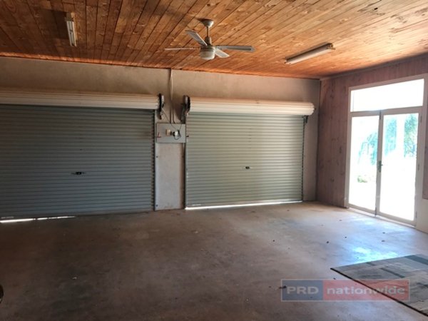 534 Blowering Road TUMUT 11