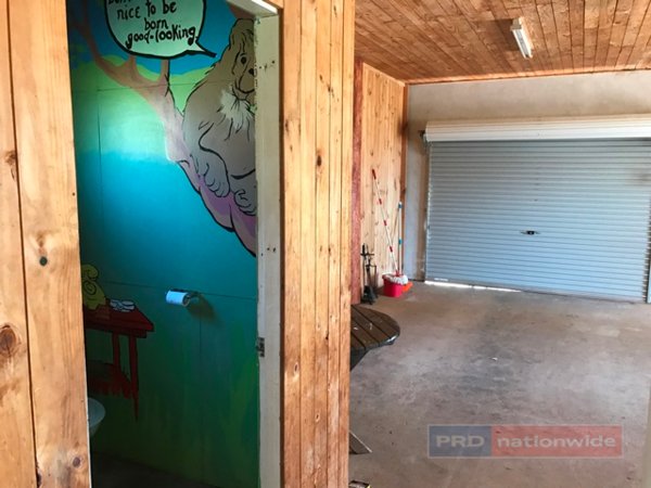 534 Blowering Road TUMUT 12