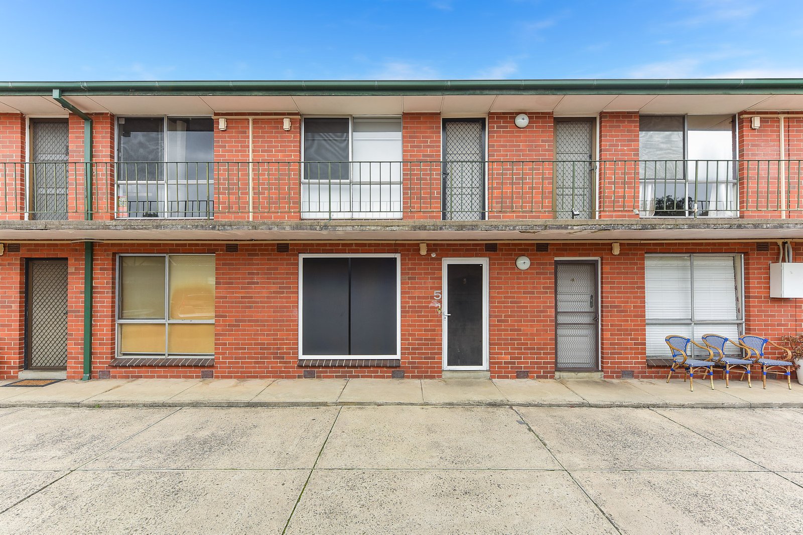 Gallery: 5/34 Royal Avenue