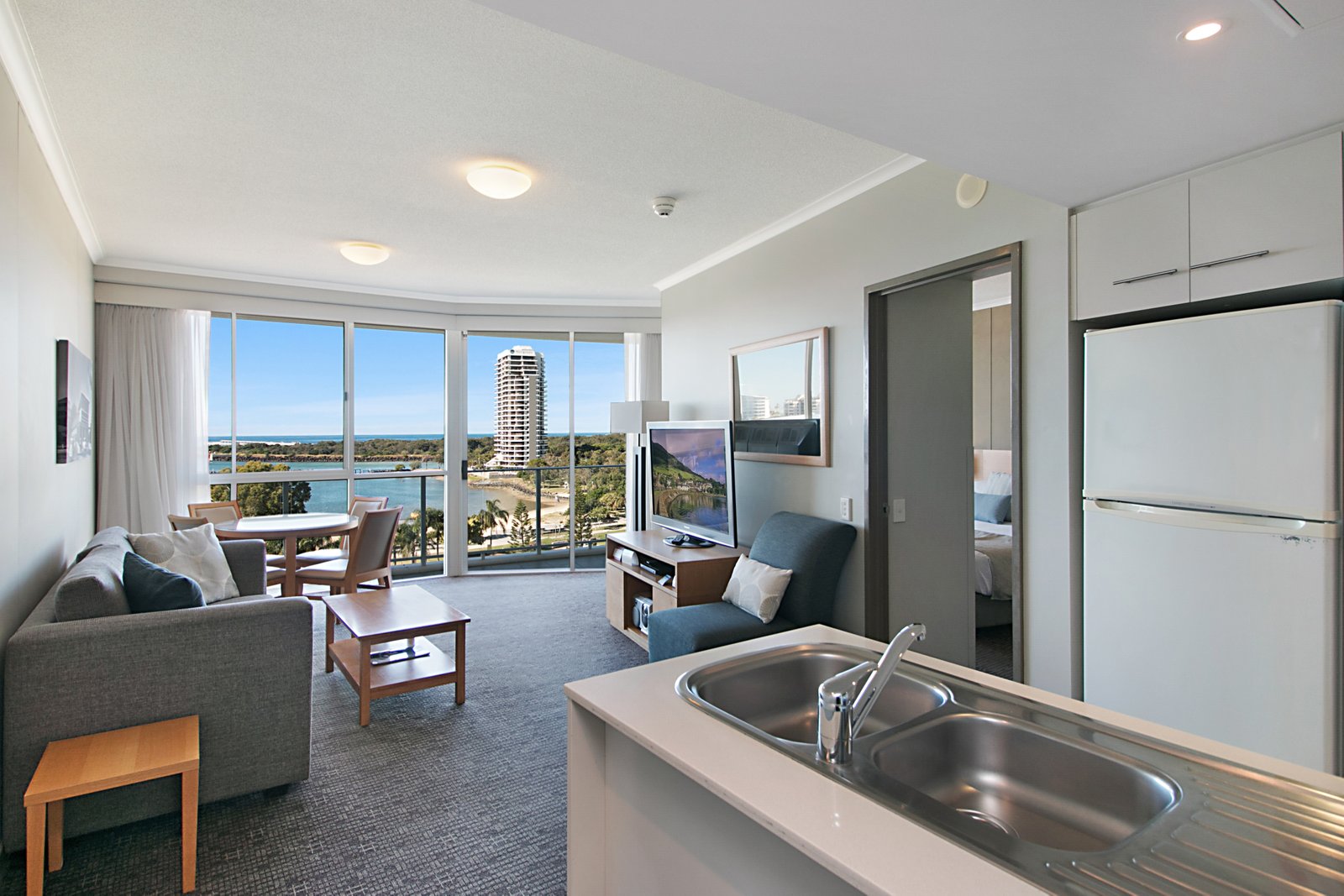 534/6-8 Stuart Street TWEED HEADS 4