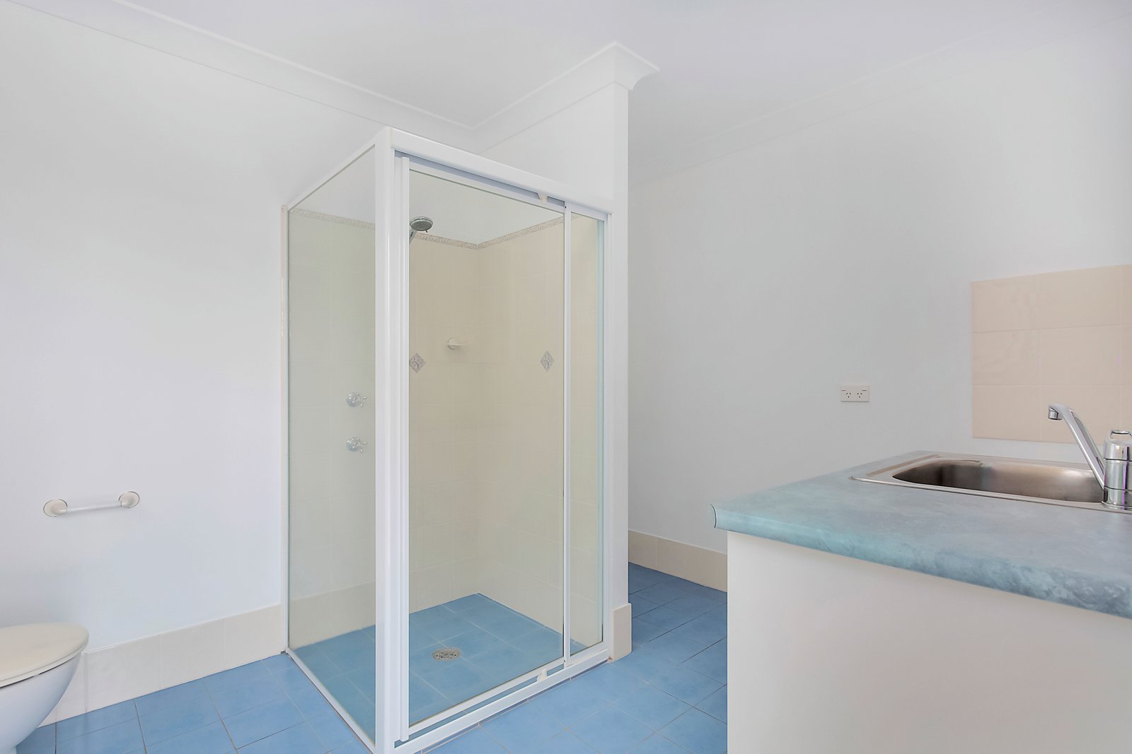 535 Ocean Drive NORTH HAVEN 19