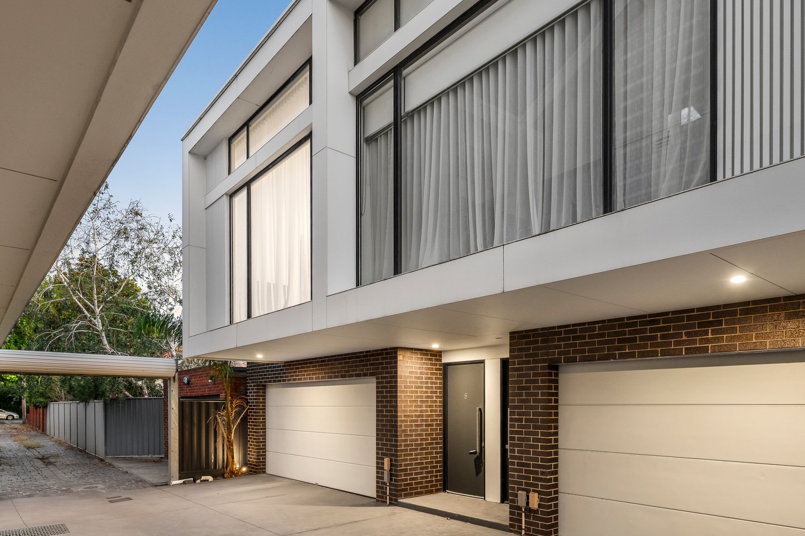 Gallery: 5/354 Dandenong Road
