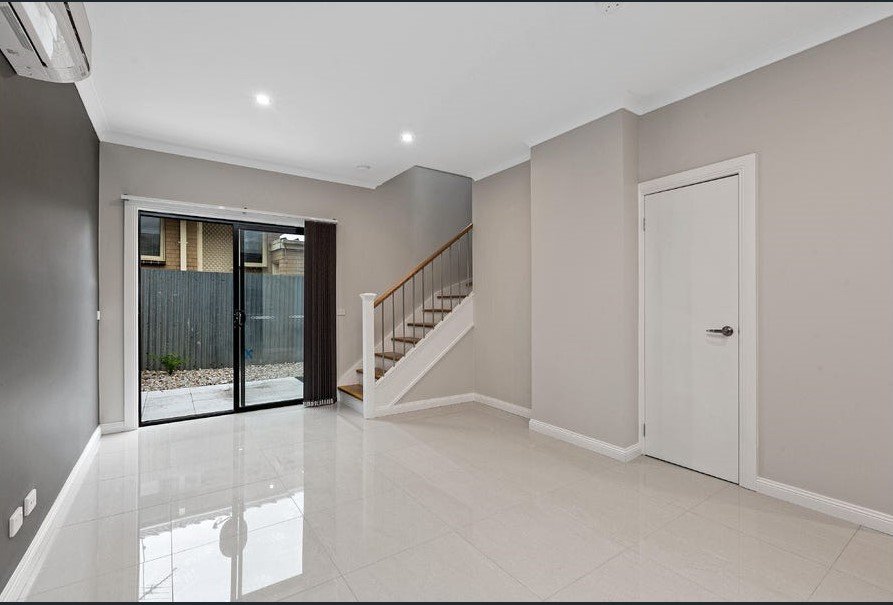 Gallery: 5/357 Geelong Road