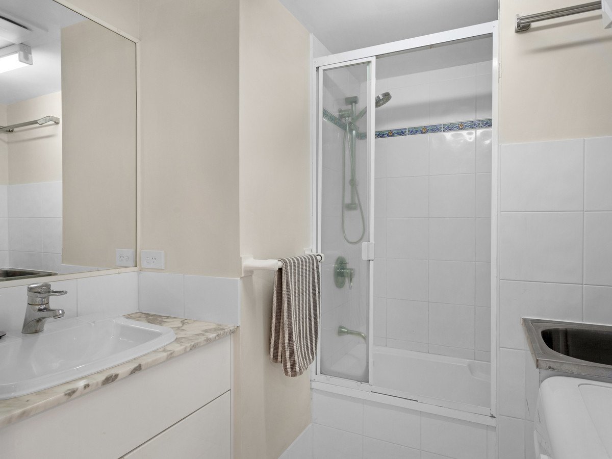 5/36 Duringan Street Currumbin 13