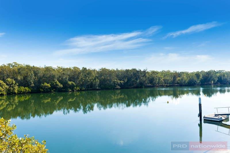 536 Henry Lawson Drive EAST HILLS 1