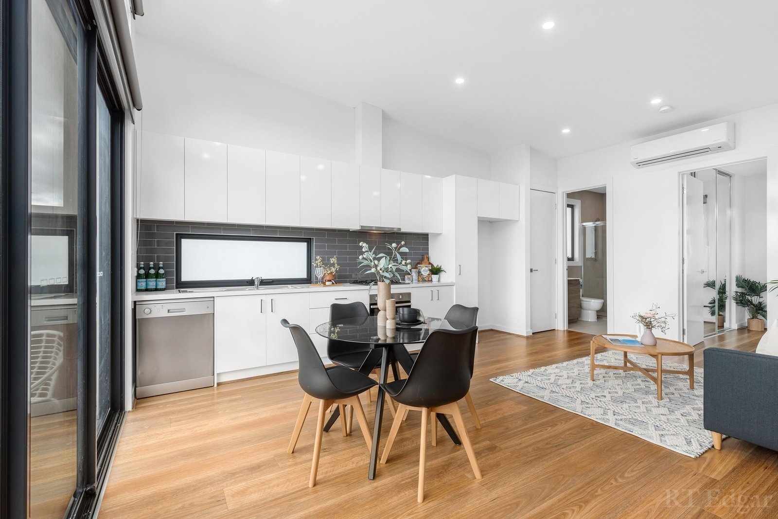 Real Estate and Property in 5/36 Wingara Avenue, Keilor East, VIC