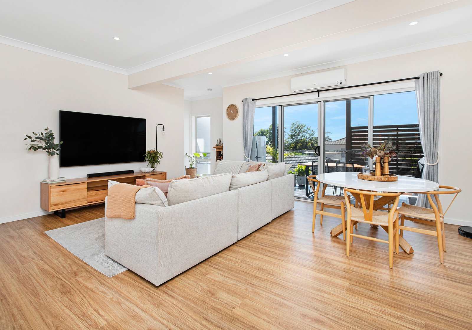 5/37 Bridge St,  CONISTON 4