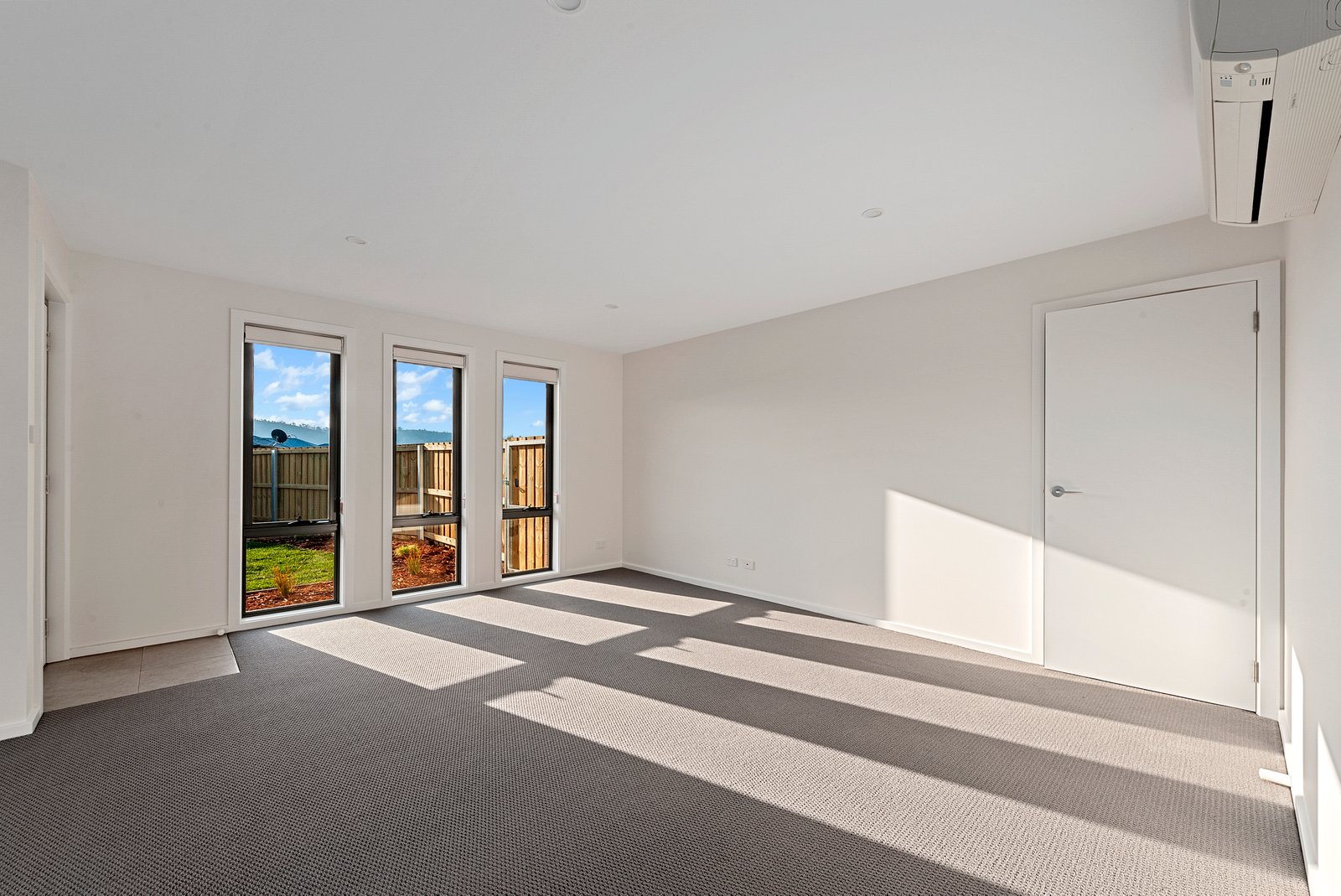5/37 Menin Drive BRIGHTON 11