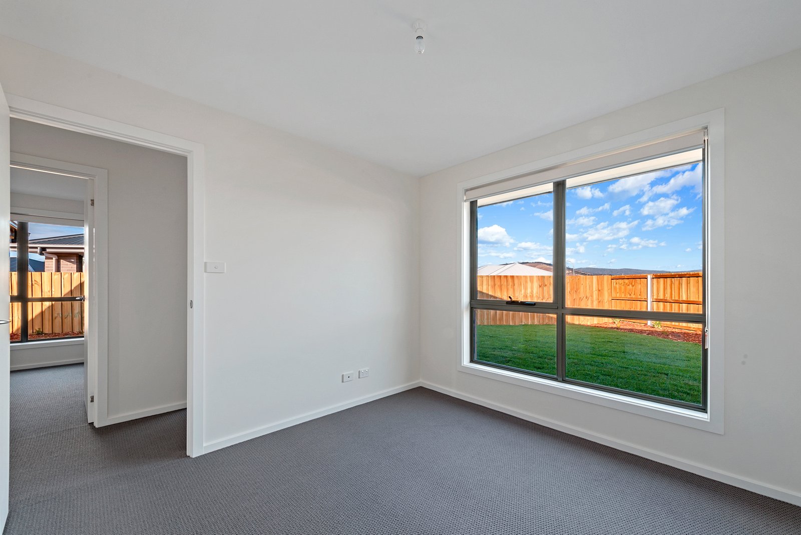 5/37 Menin Drive BRIGHTON 16
