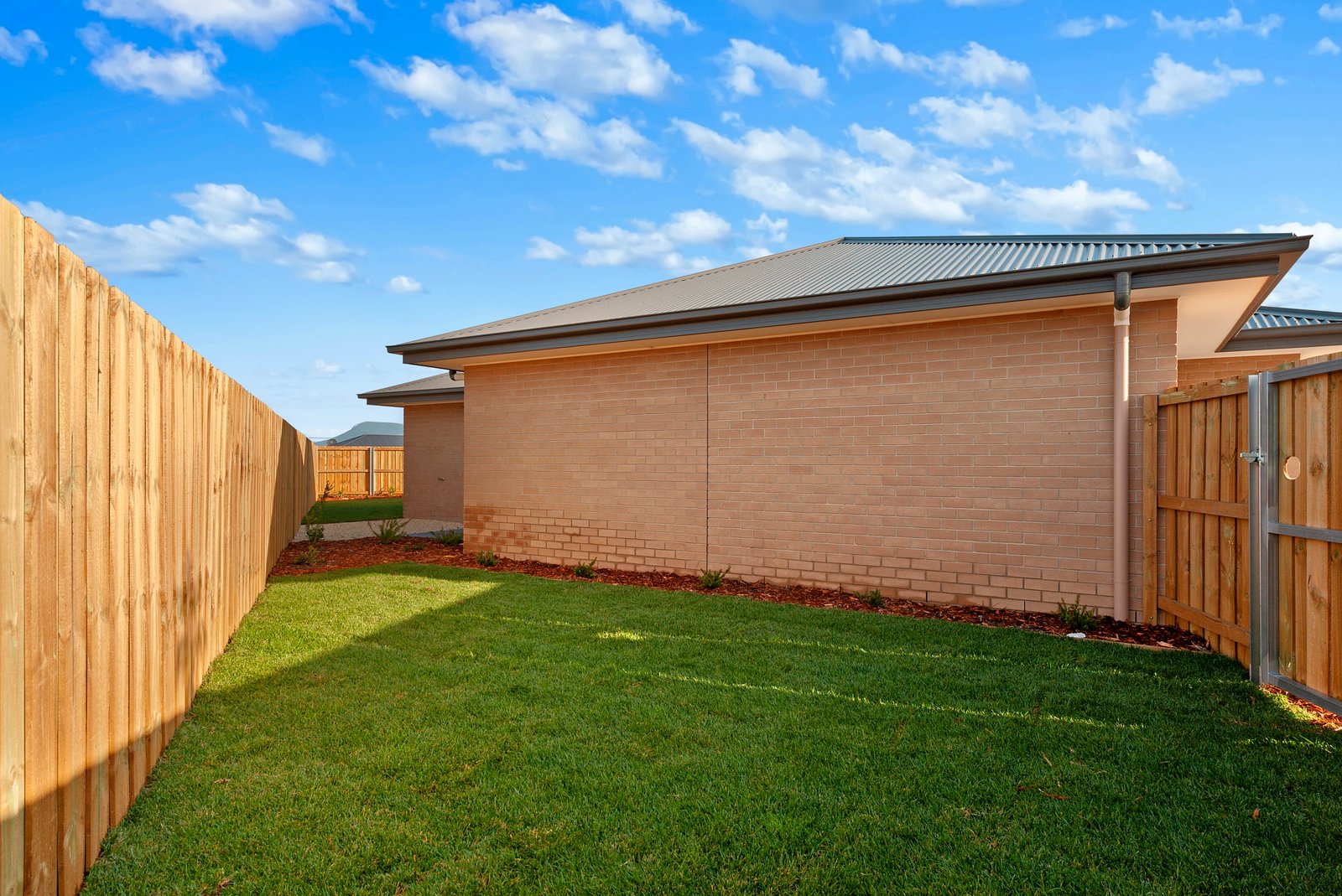 5/37 Menin Drive BRIGHTON 24