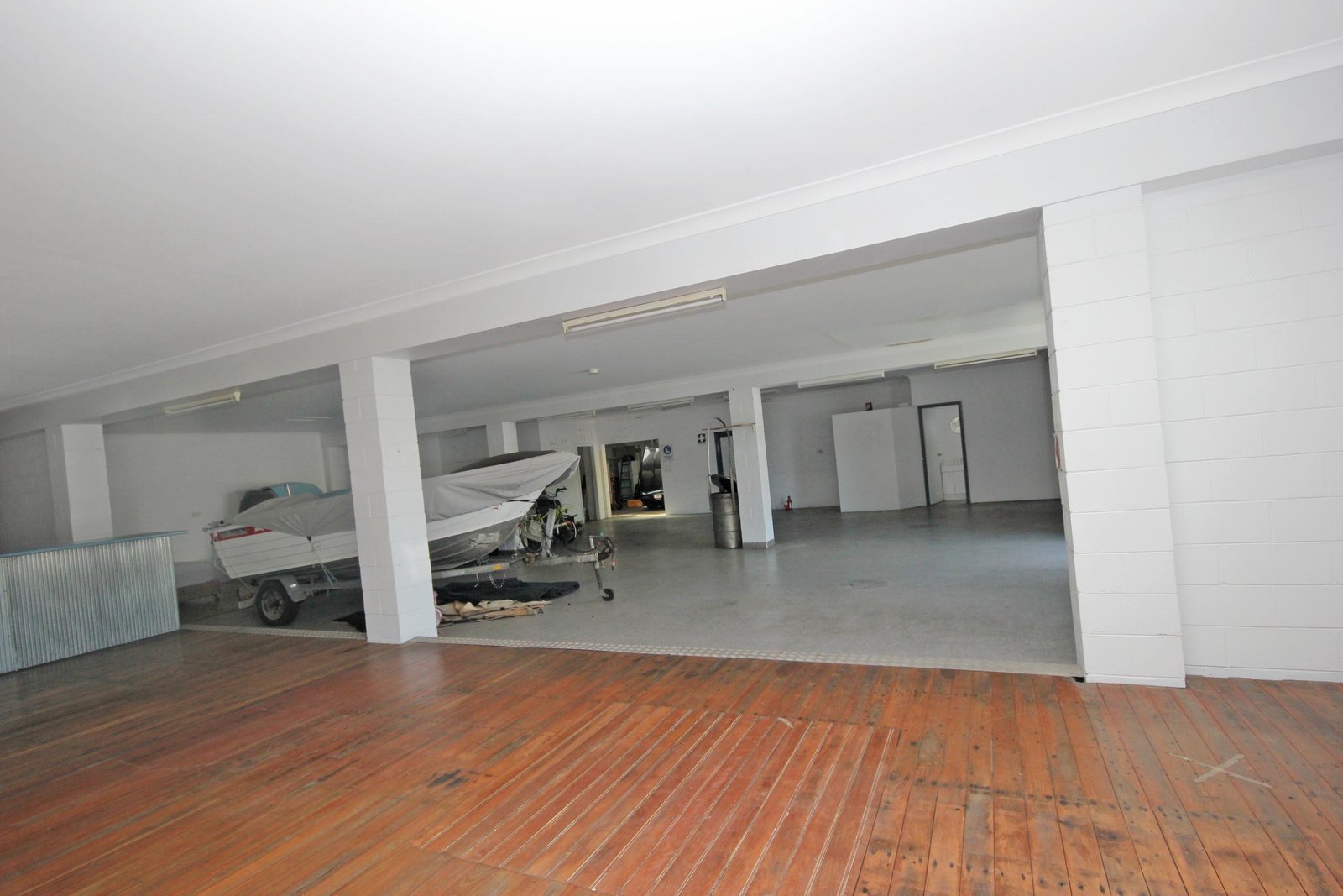 537 Ocean Drive NORTH HAVEN 4