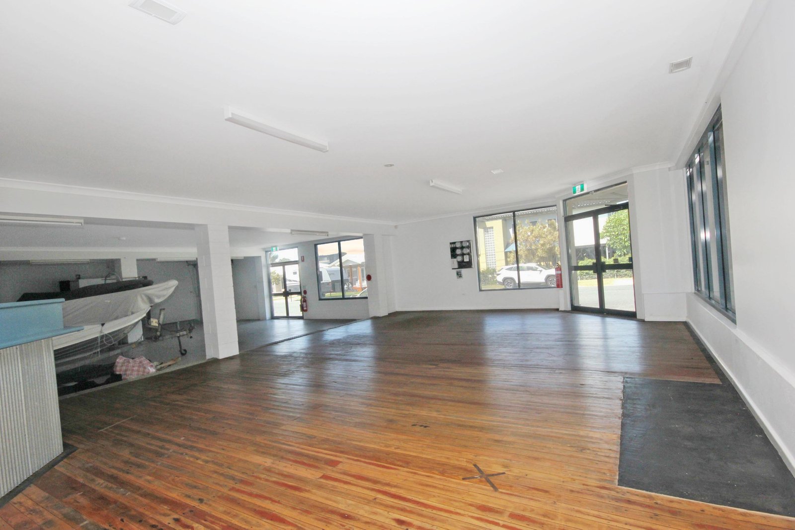 537 Ocean Drive NORTH HAVEN 5