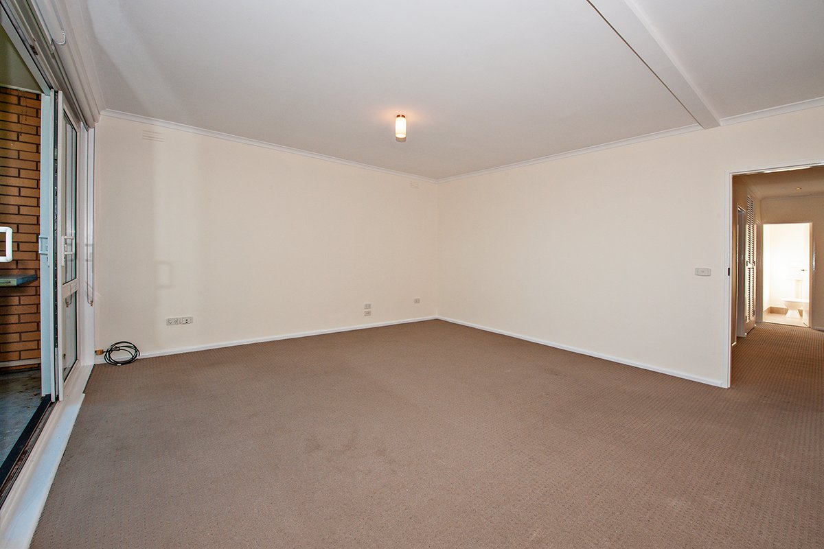 Gallery: 5/379 Dandenong Road