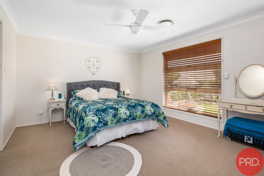 539 Oakhampton Road ABERGLASSLYN 11