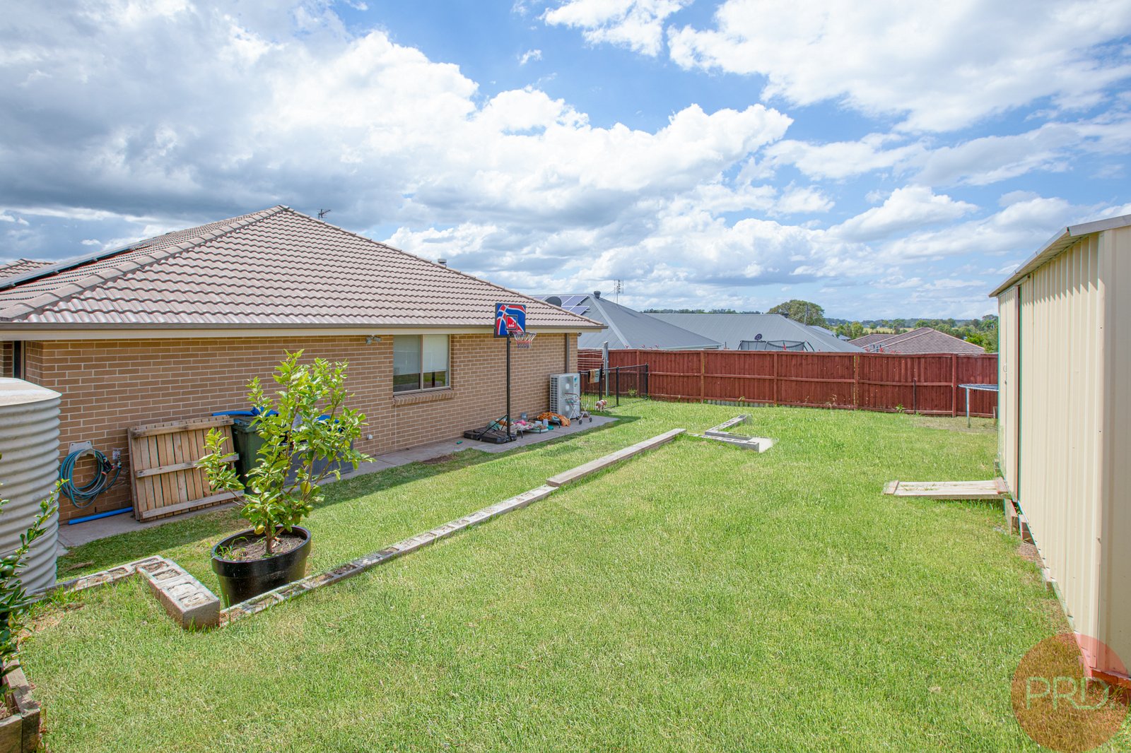 539 Oakhampton Road ABERGLASSLYN 23