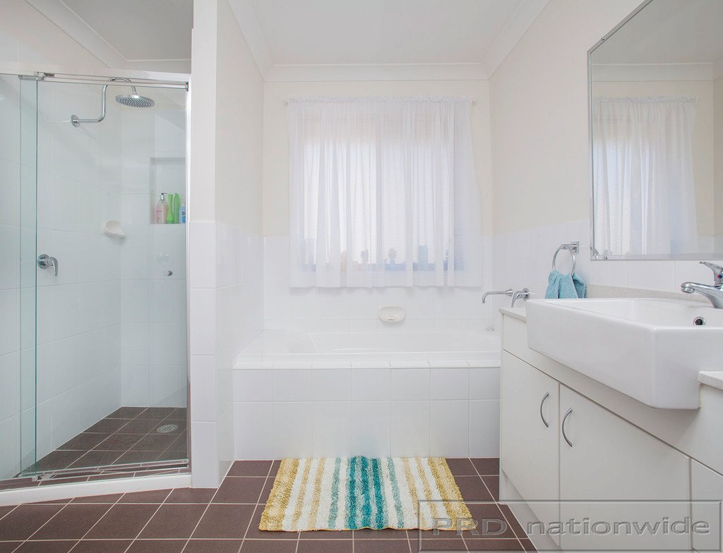 539 Oakhampton Road ABERGLASSLYN 6