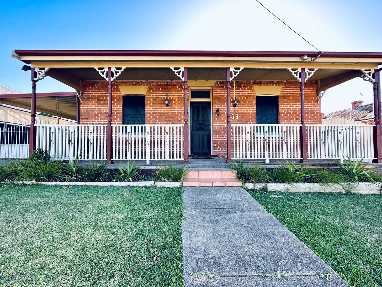 53a Church St TAMWORTH 1