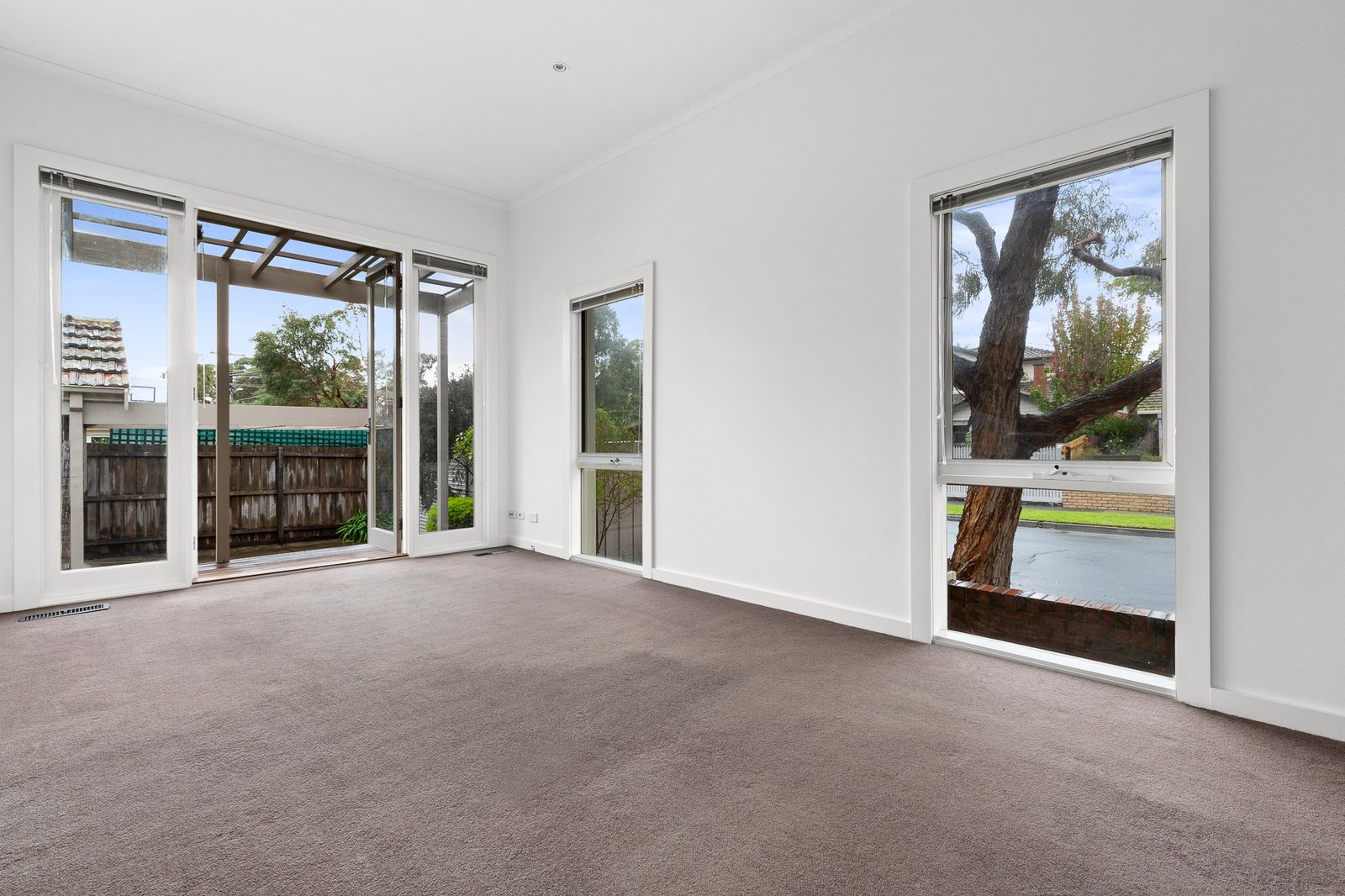 Gallery: 53A Tennyson Street