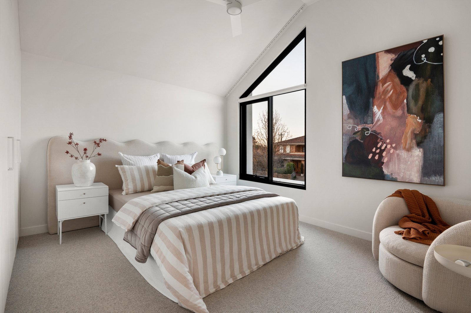 Real Estate and Property in 53b Southernhay Street, Reservoir, VIC