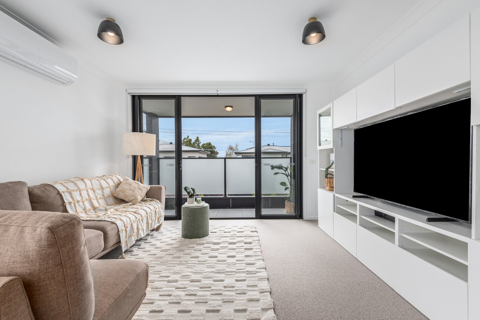 Gallery: 53C Britannia Street