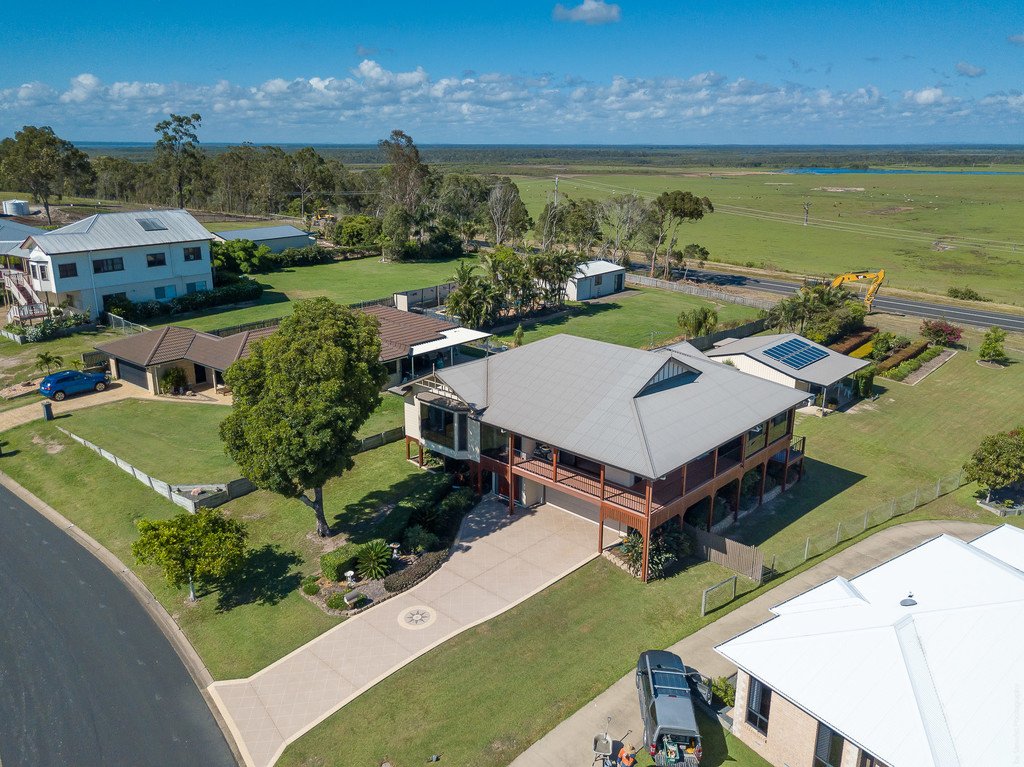 54-56 Longview Drive RIVER HEADS 4