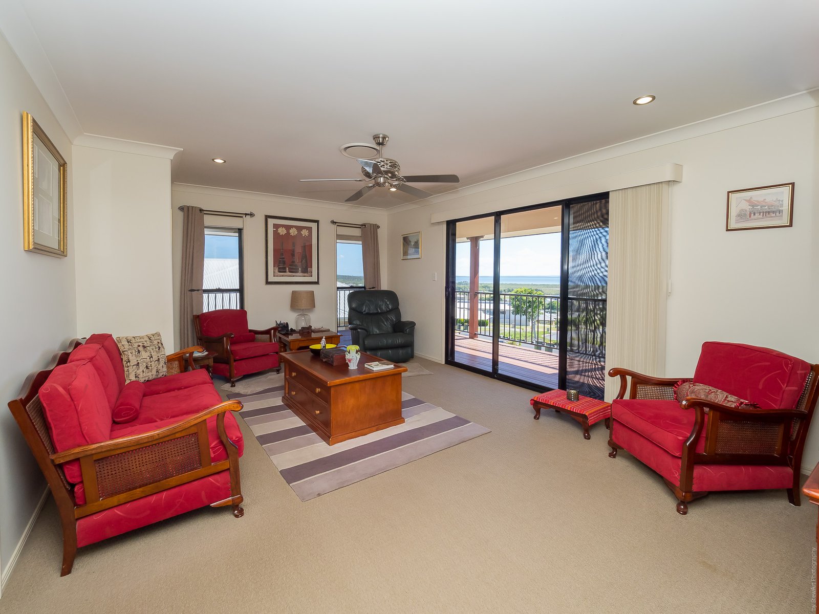 54-56 Longview Drive RIVER HEADS 8