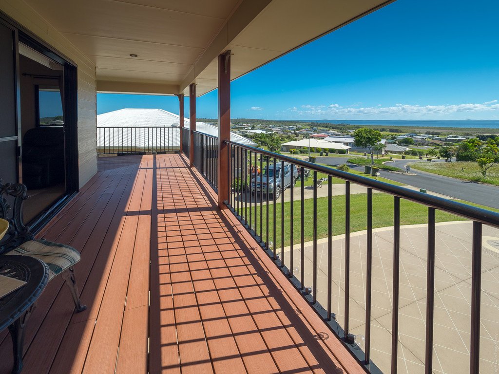 54-56 Longview Drive RIVER HEADS 10