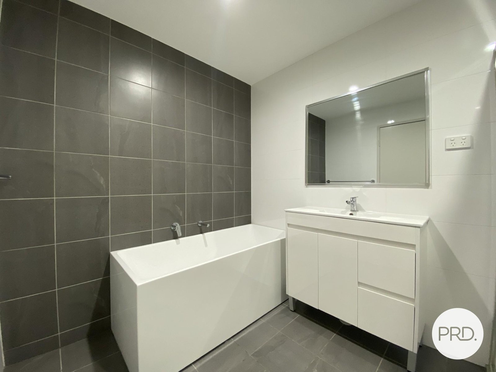 54-56 Macquarie Street LIVERPOOL 8